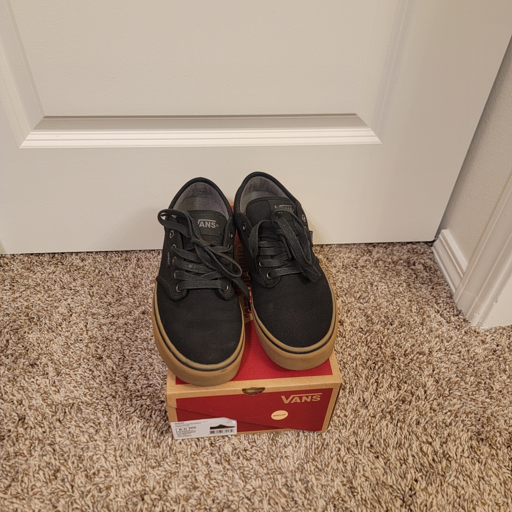 Vans Men's Black Sneakers with Tan Sole